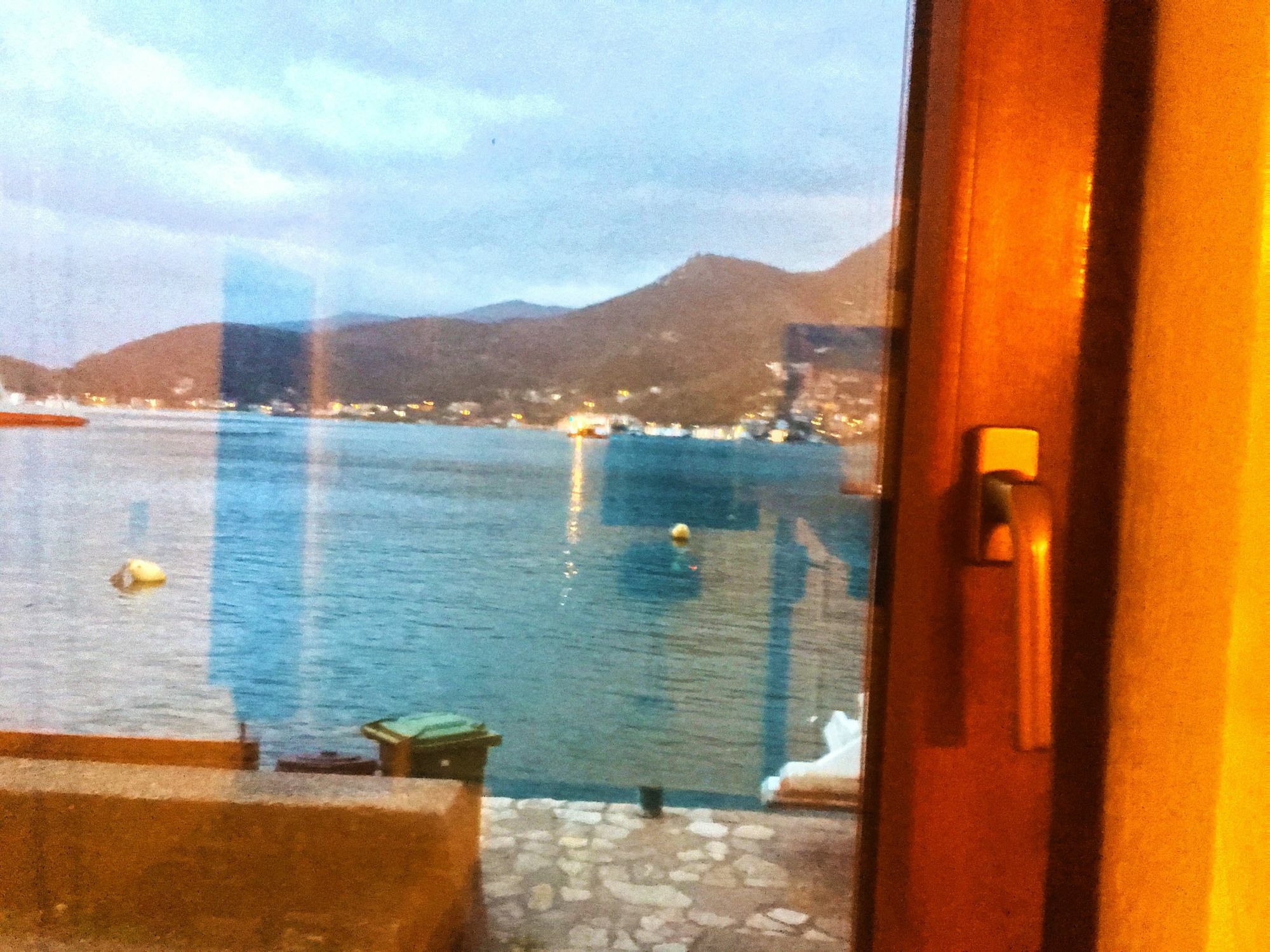 Apartments Lola Tivat Exterior foto