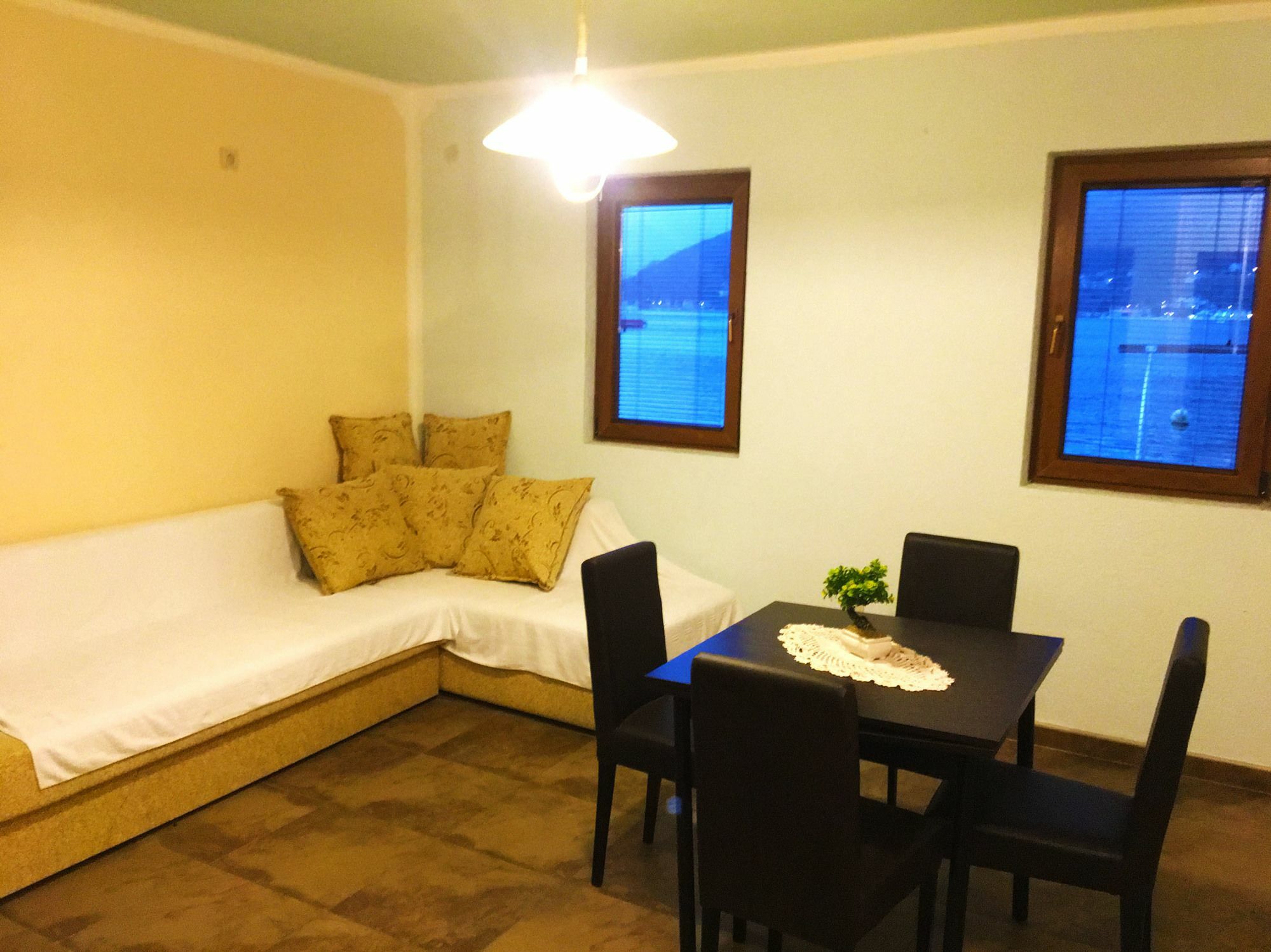 Apartments Lola Tivat Exterior foto
